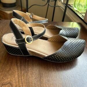 Women's L'Artiste by Spring Step Lizzie Mary Jane wedge sandal size 7 38